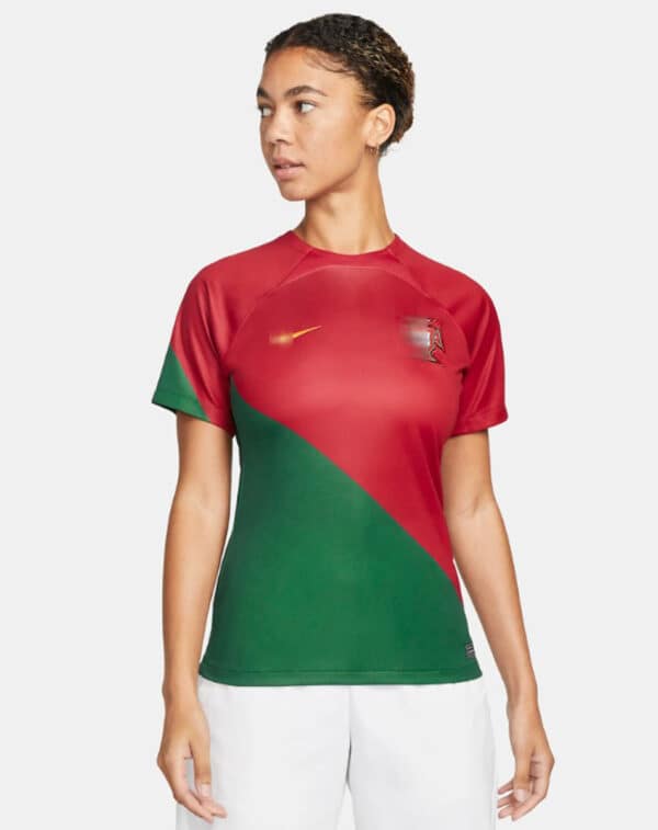 camisola mulher portugal 2022