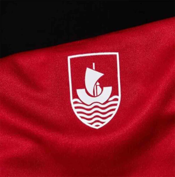 camiseta osasuna 2024 local detalle replica