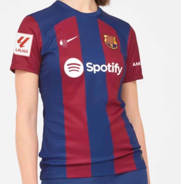 camiseta mujer barcelona 2024 detalle replica